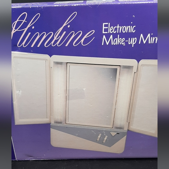 Slimline Electronic Make-up Mirror Adjustable Two-Way Mirror Receptical Plug - Picture 3 of 10